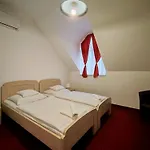 Menta & Bar Nocleg ze śniadaniem Kapuvár
