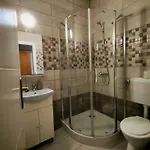 Nocleg ze śniadaniem Menta & Bar Kapuvár